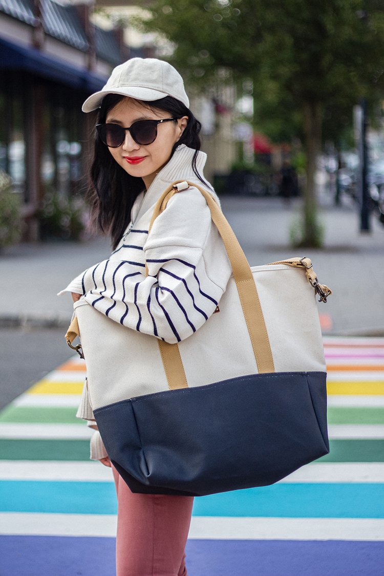 The Boat Tote, a Summertime Favorite, Is Now a Street Style